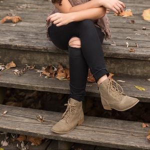 Crown Vintage Suede Boots